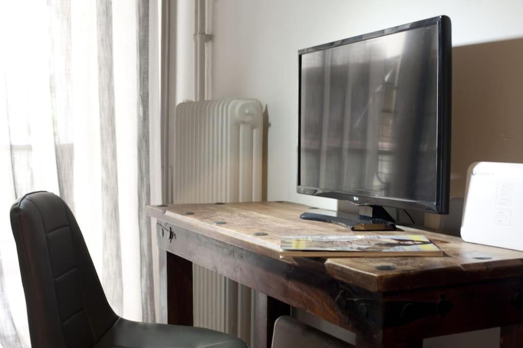 A Cozy Studio At Chalandri Appartamento Atene Esterno foto